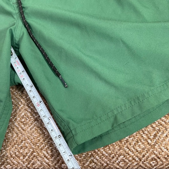 Outerknown Trunks Shorts Mens Sz Large Green Nomadic Volley Lightweight Outdoor - Picture 9 of 10
